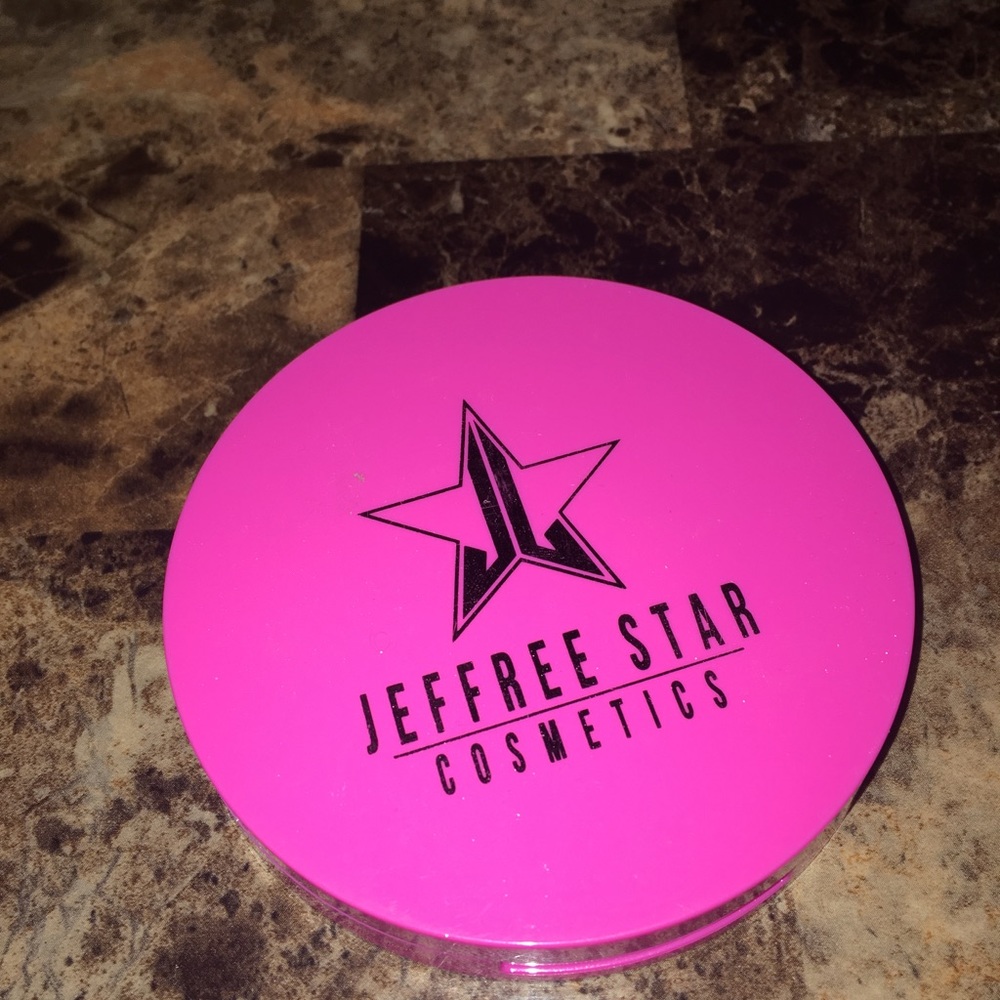 Jeffree star mint condition highlighter